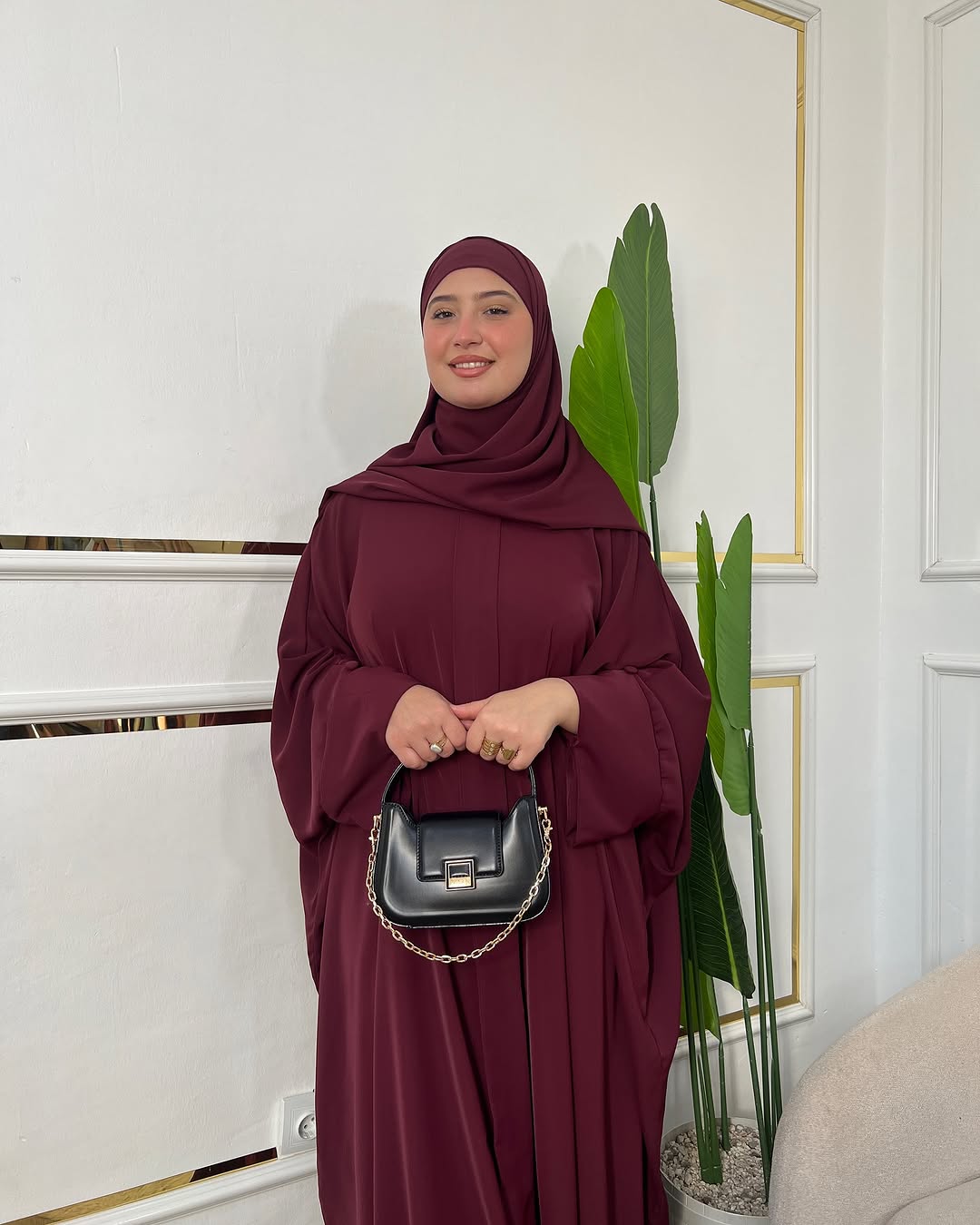 عباءة مريم