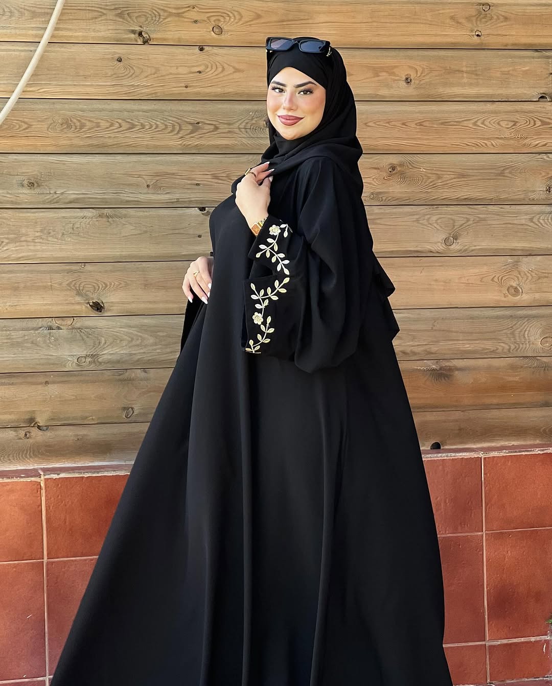 عباءة تسنيم
